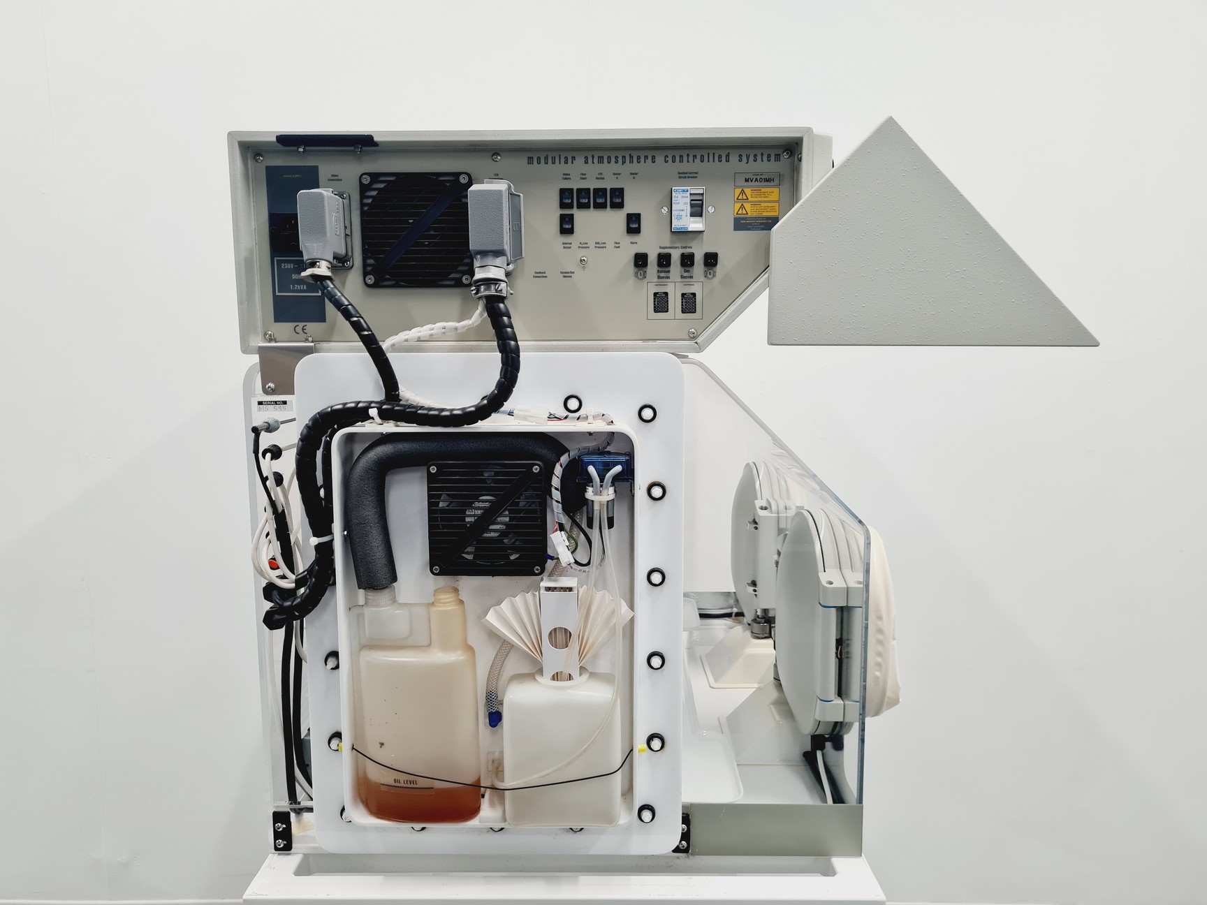 Image of DW Scientific MACS-VA500 Microaerophilic Workstation