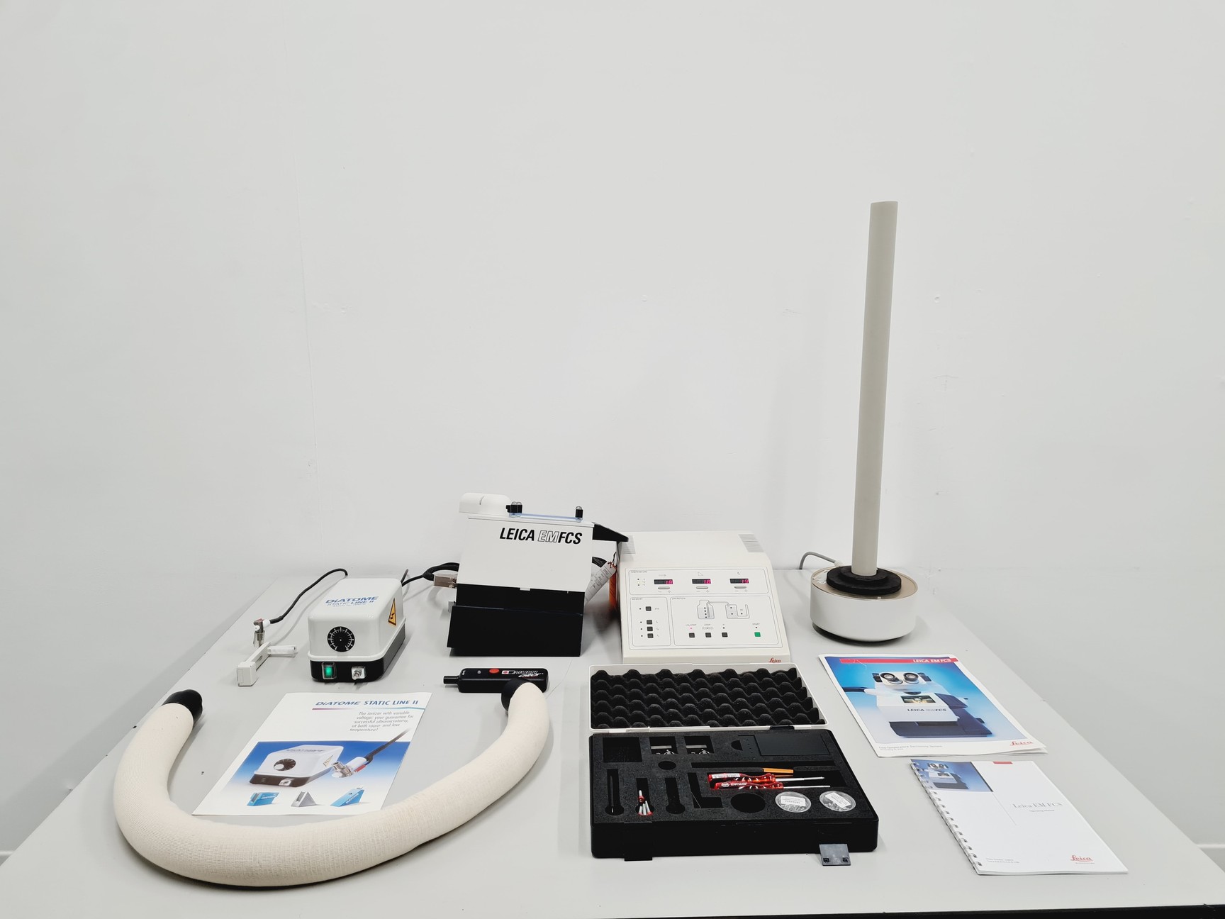 Image of Leica EM-FCS Cryosectioning kit
