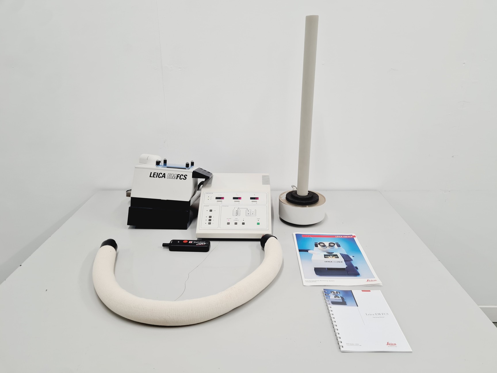 Image of Leica EM-FCS Cryosectioning kit