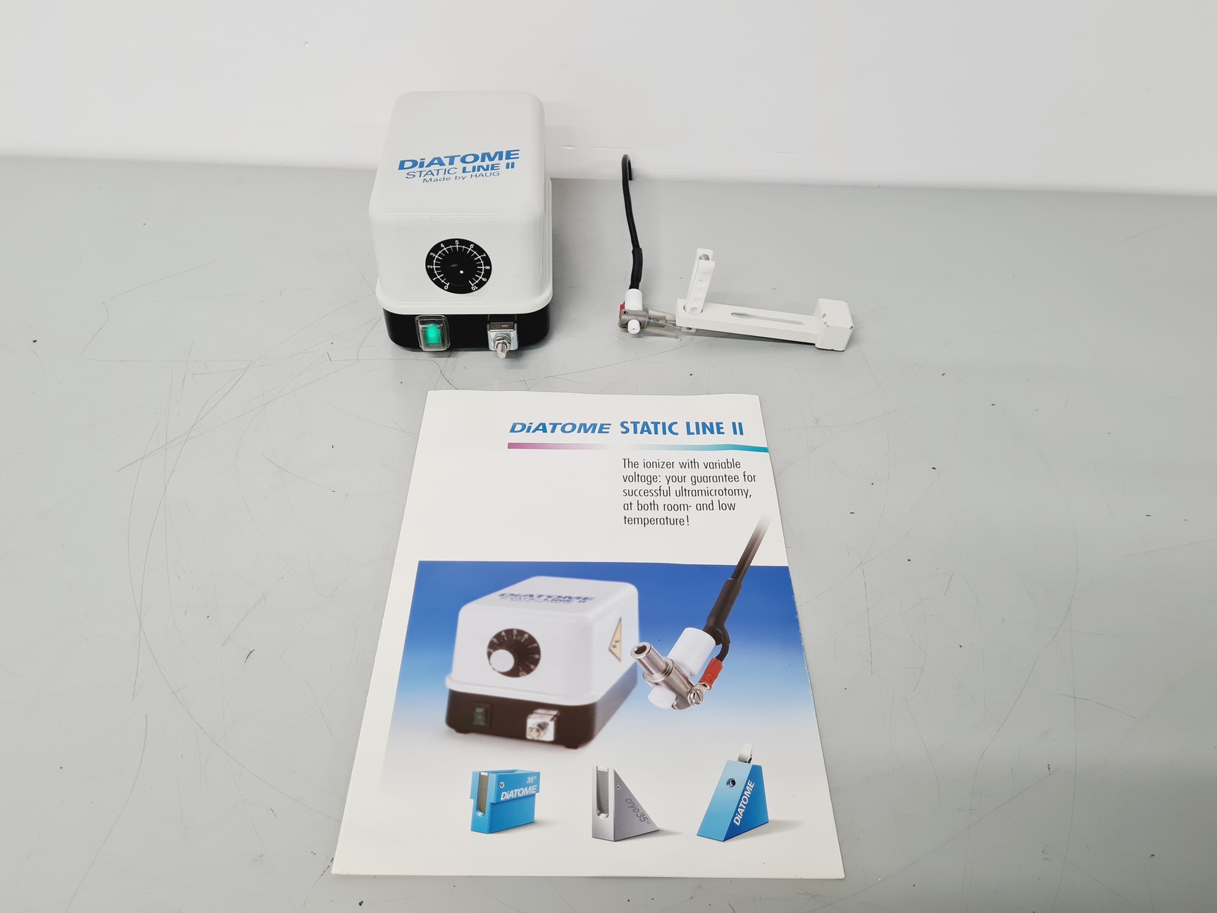 Image of Leica EM-FCS Cryosectioning kit