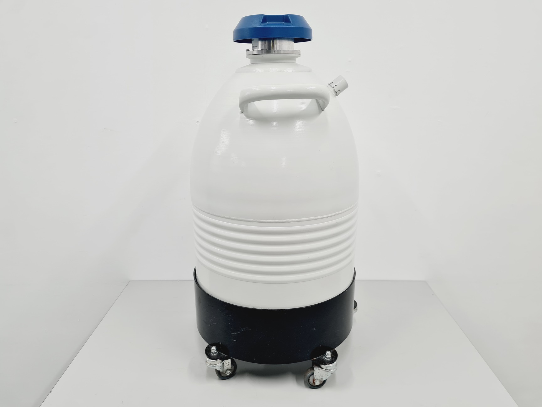 Image of Leica EM-FCS Cryosectioning kit