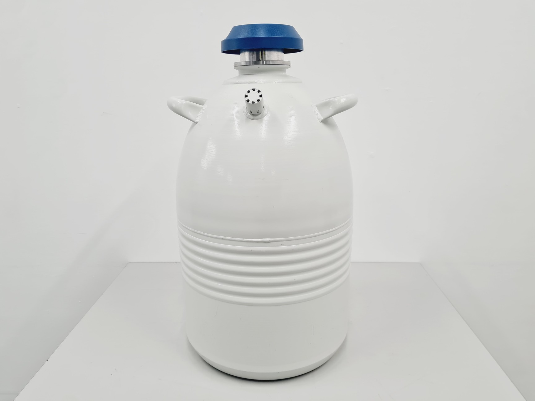 Image of Leica EM-FCS Cryosectioning kit