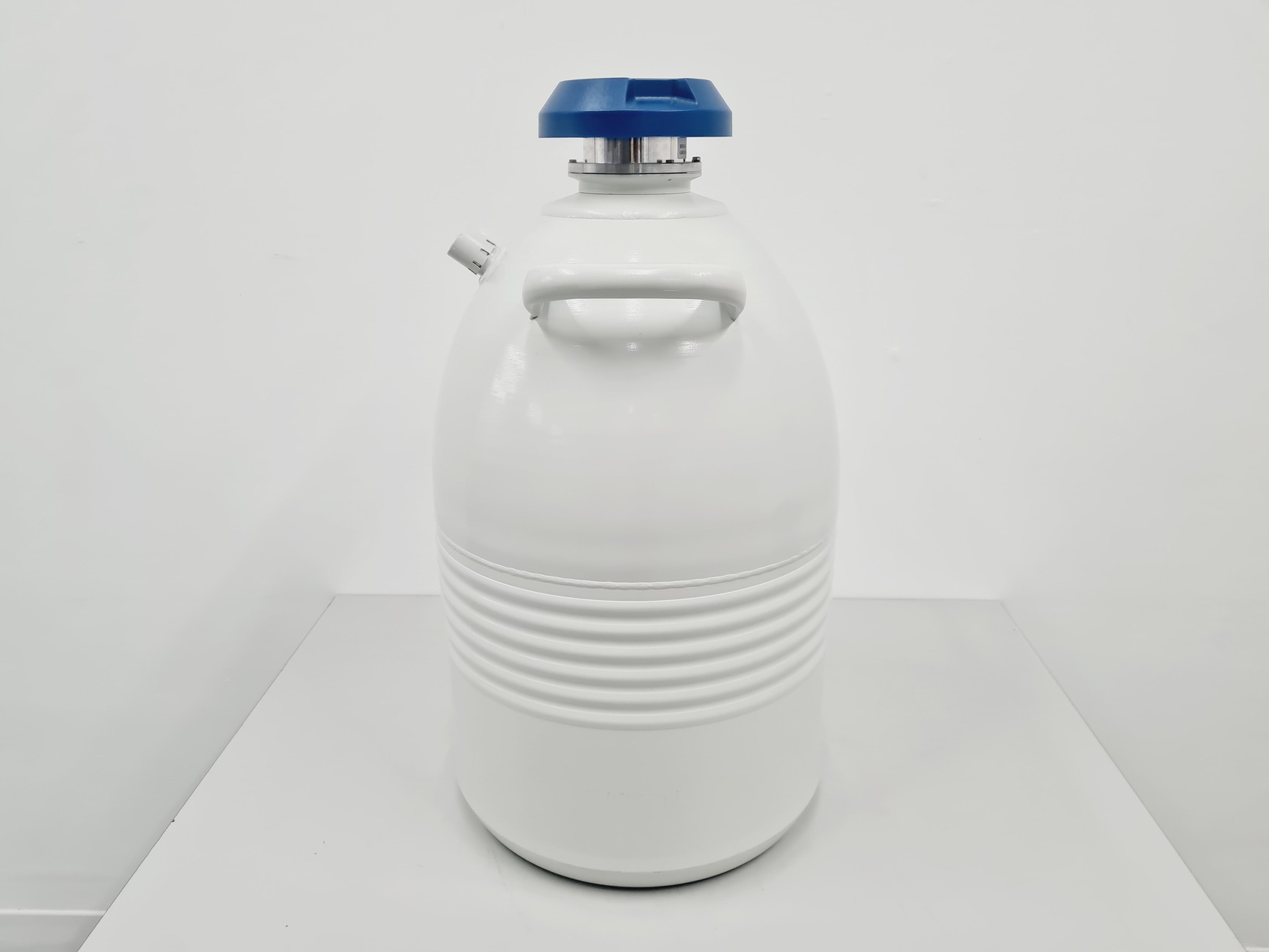 Image of Leica EM-FCS Cryosectioning kit