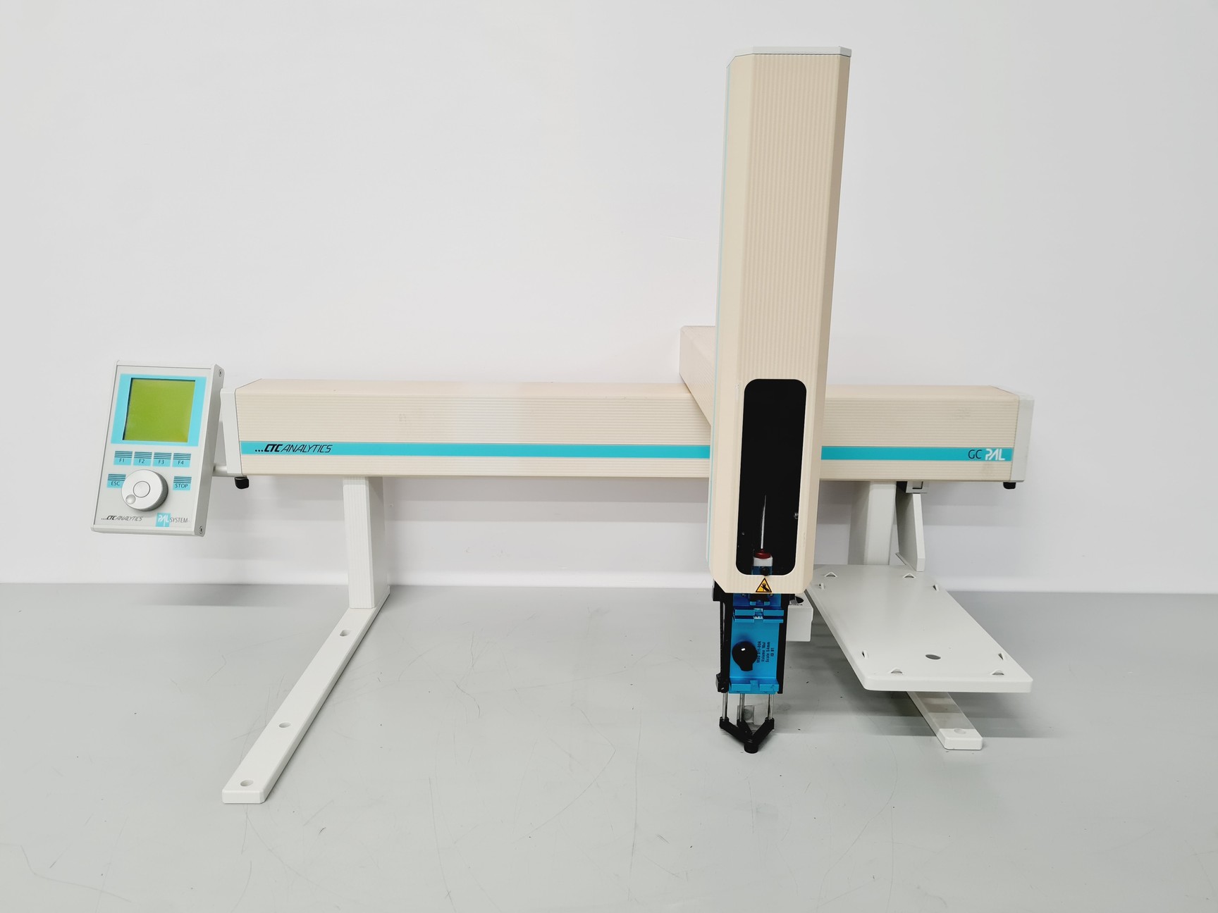 Image of Thermo Scientific Trace GC Ultra With CTC Analytics GC Pal