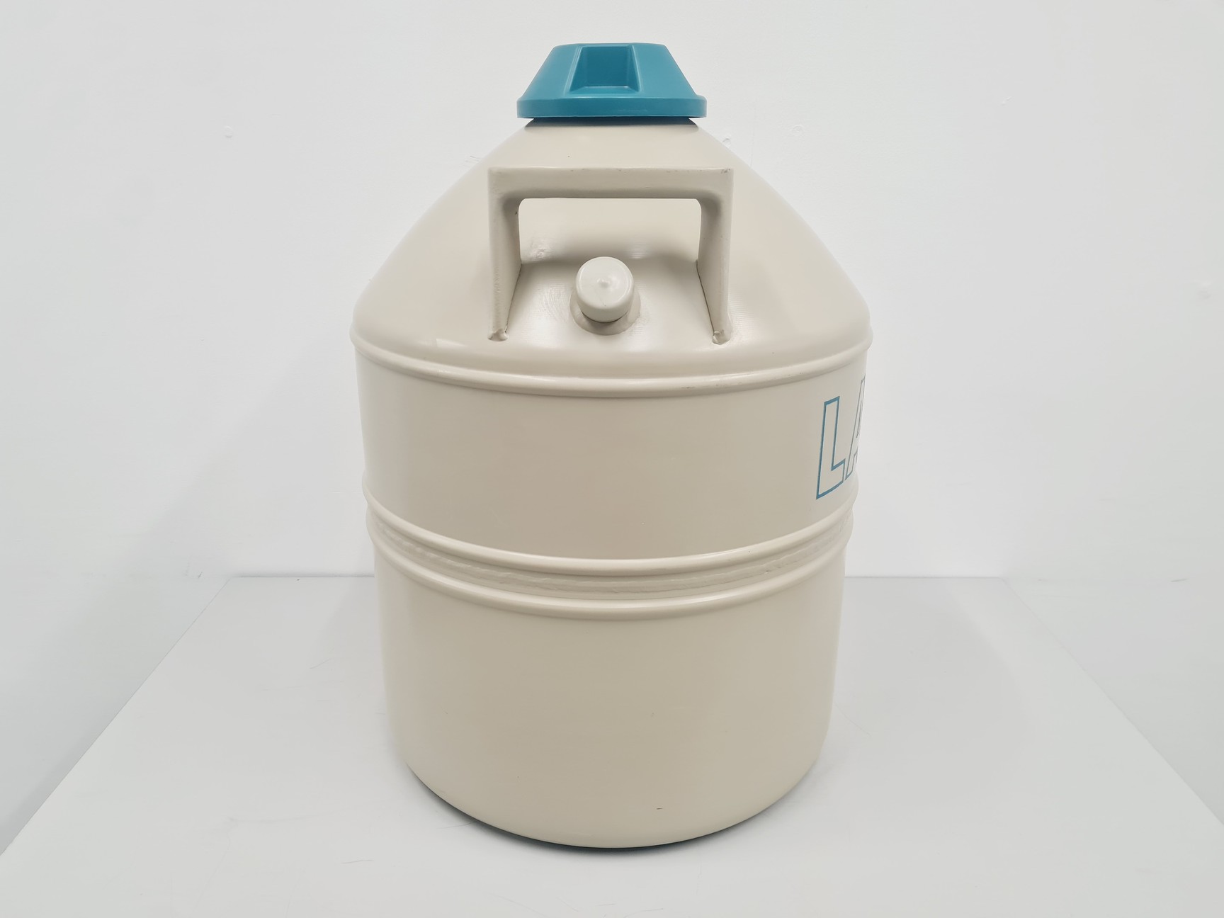 Image of MVE Lab30 Nitrogen Dewar