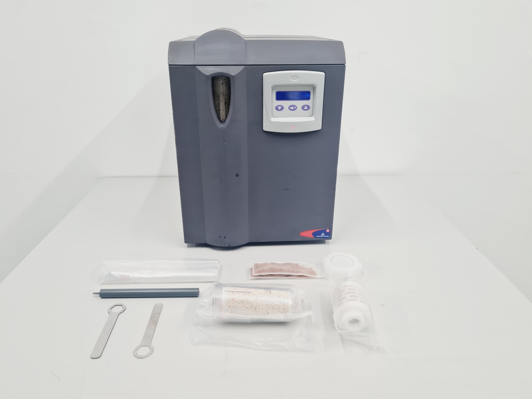 Image of Domnick Hunter 60H Hydrogen Generator