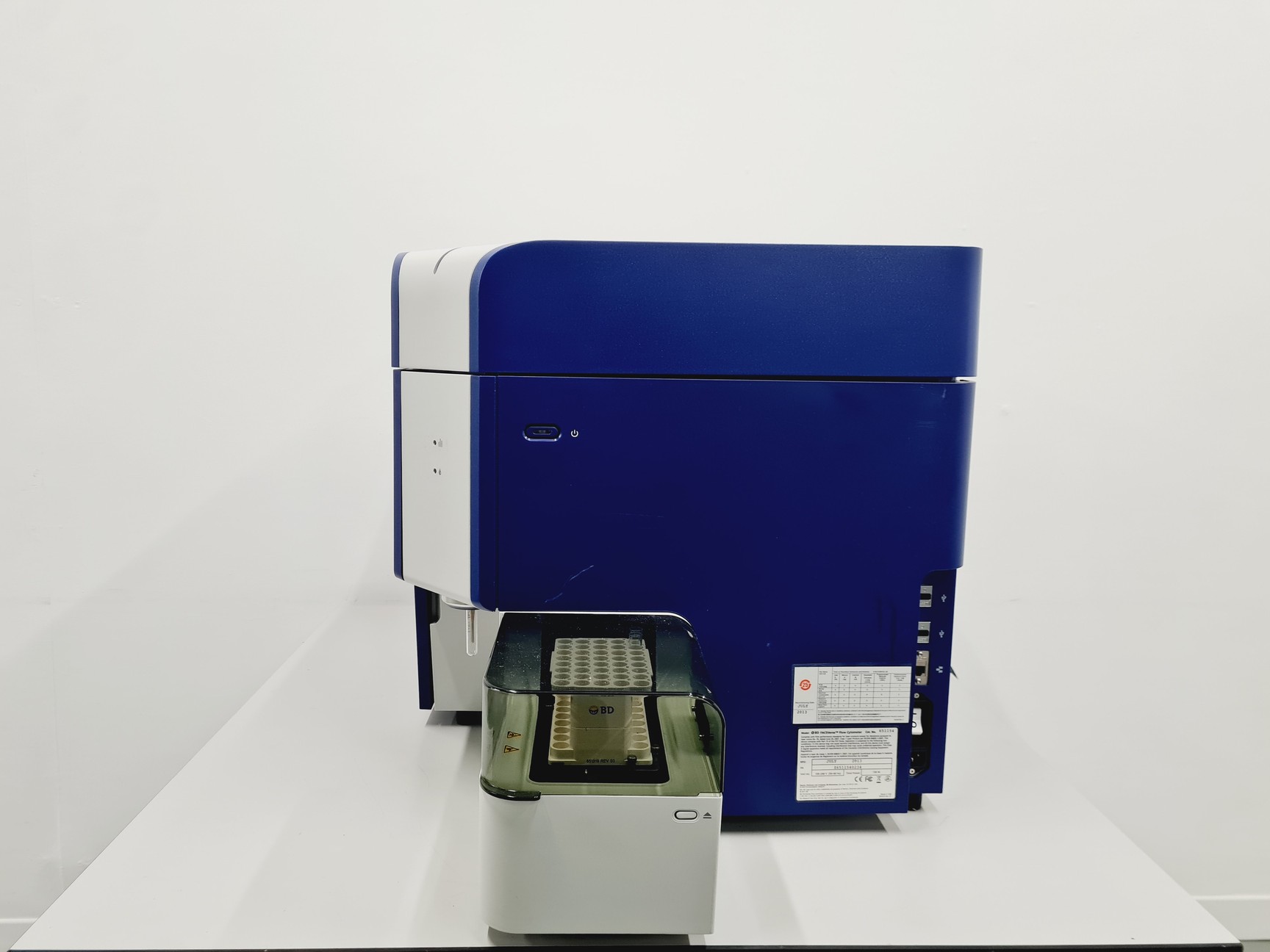 Bd Flow Cytometry Instruments Becton Dickinson BD FACSVerse Flow Cytometer System Lab