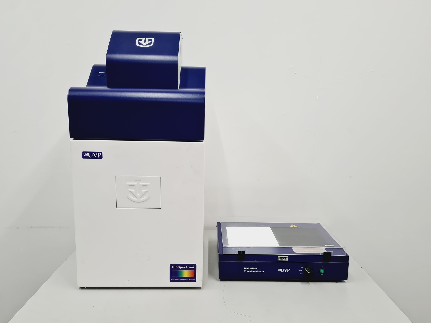 Image of UVP BioSpectrum 315 Imaging system with UVP White/2UV Transilluminator