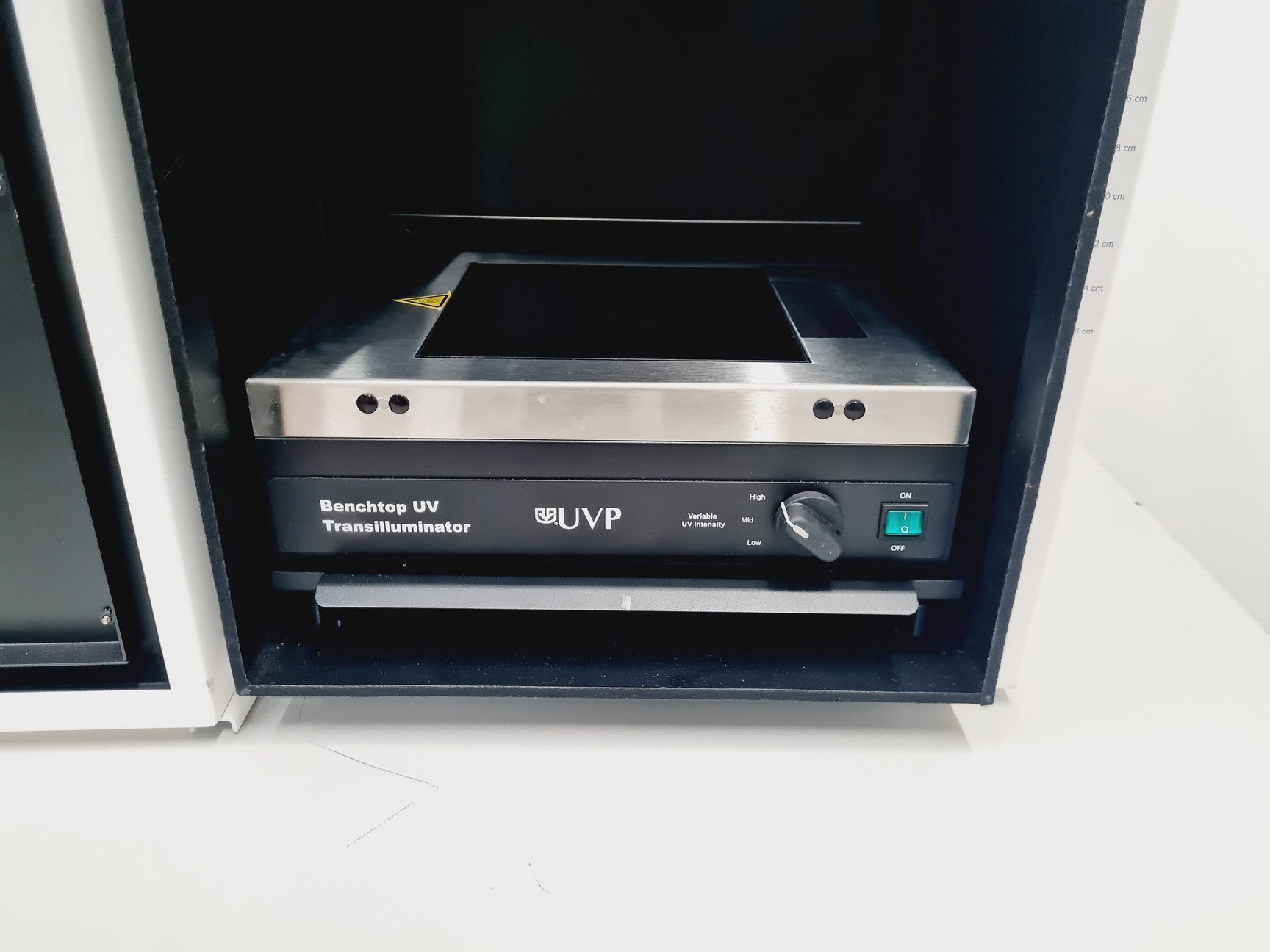 Image of UVP BioSpectrum 315 Imaging system with UVP White/2UV Transilluminator