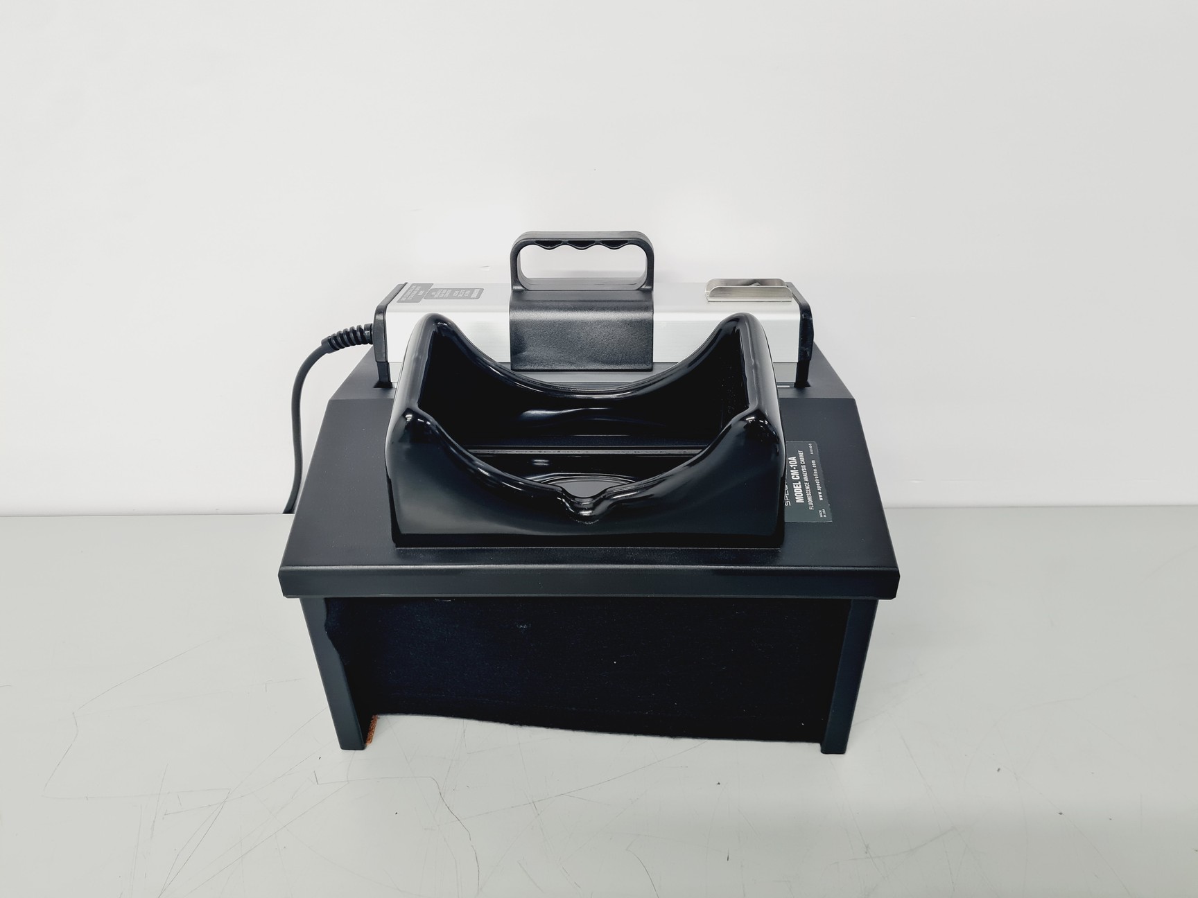 Image of Spectroline Fluorescence Analysis Viewing Cabinet with ENF-260C/FE