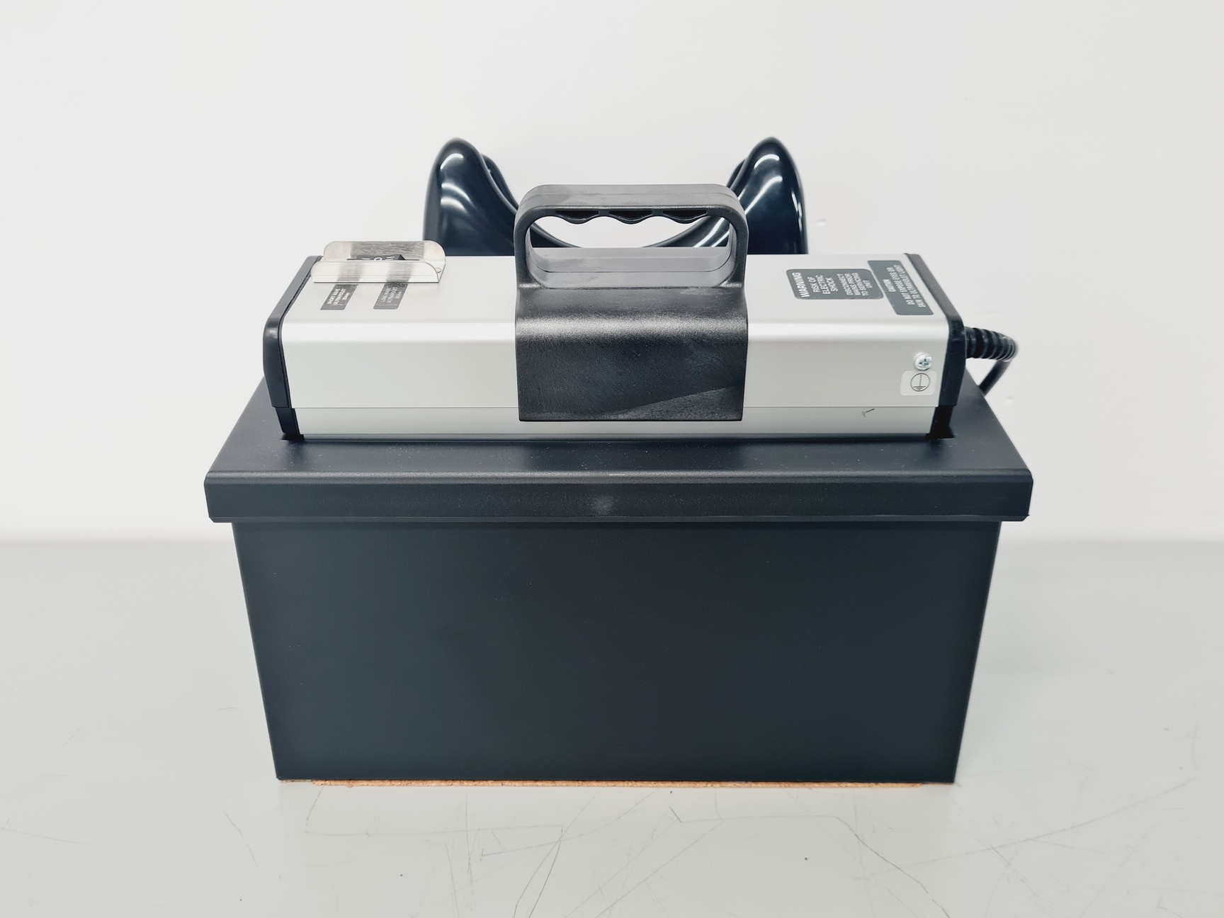 Image of Spectroline Fluorescence Analysis Viewing Cabinet with ENF-260C/FE