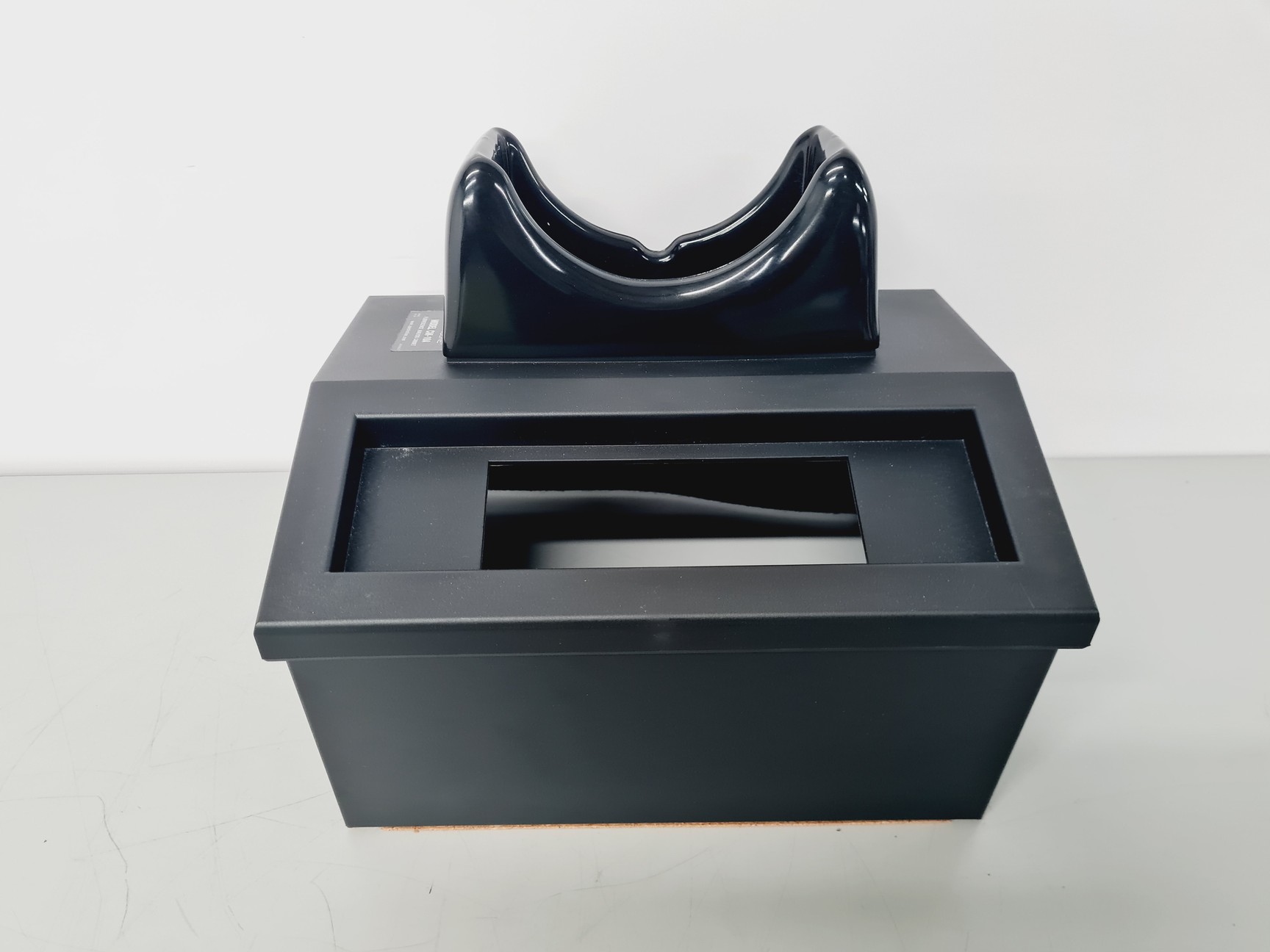 Image of Spectroline Fluorescence Analysis Viewing Cabinet with ENF-260C/FE
