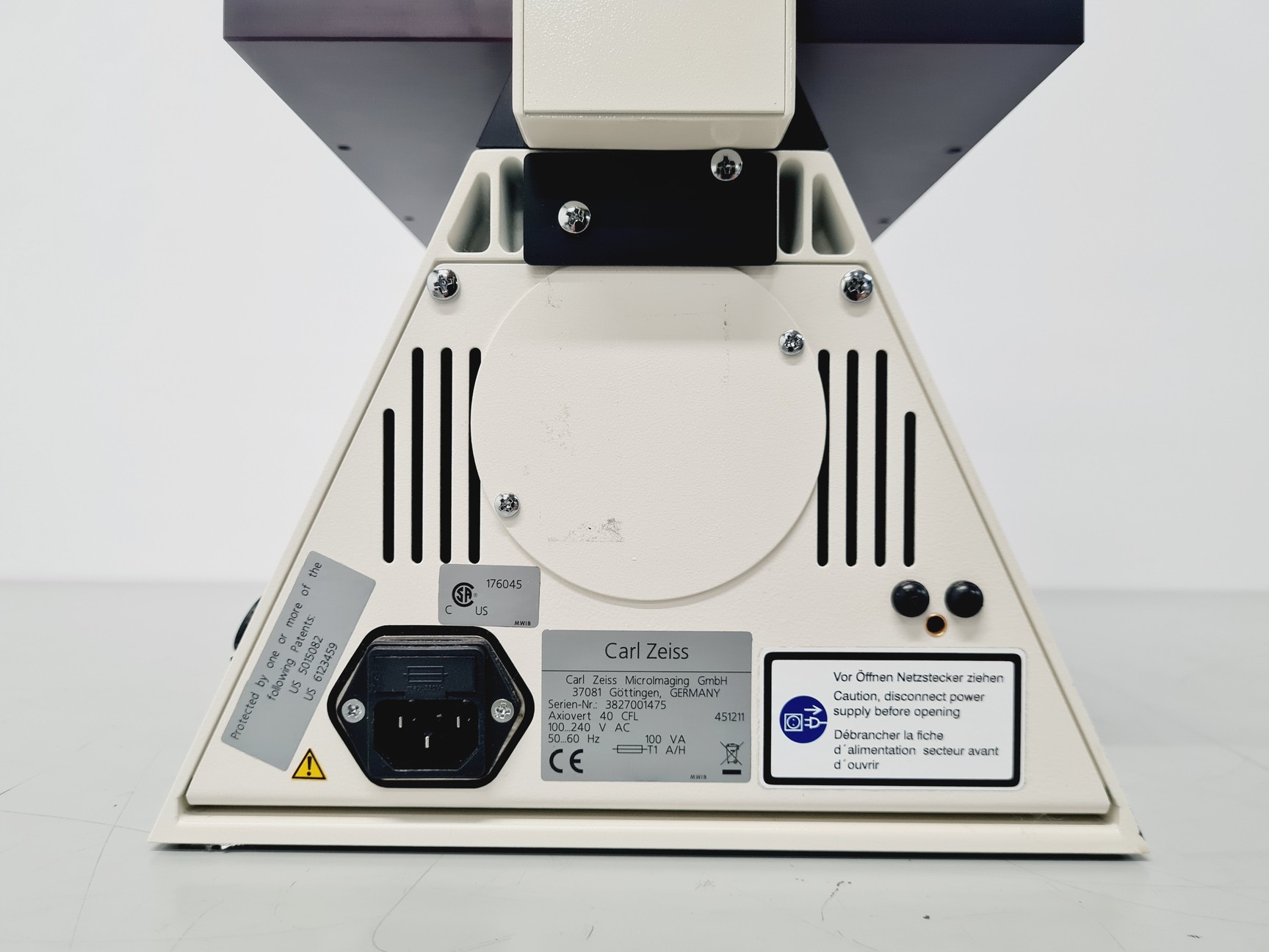 Image of Carl Zeiss Axiovert 40 CFL Microscope w/ 4 x Objectives Lab