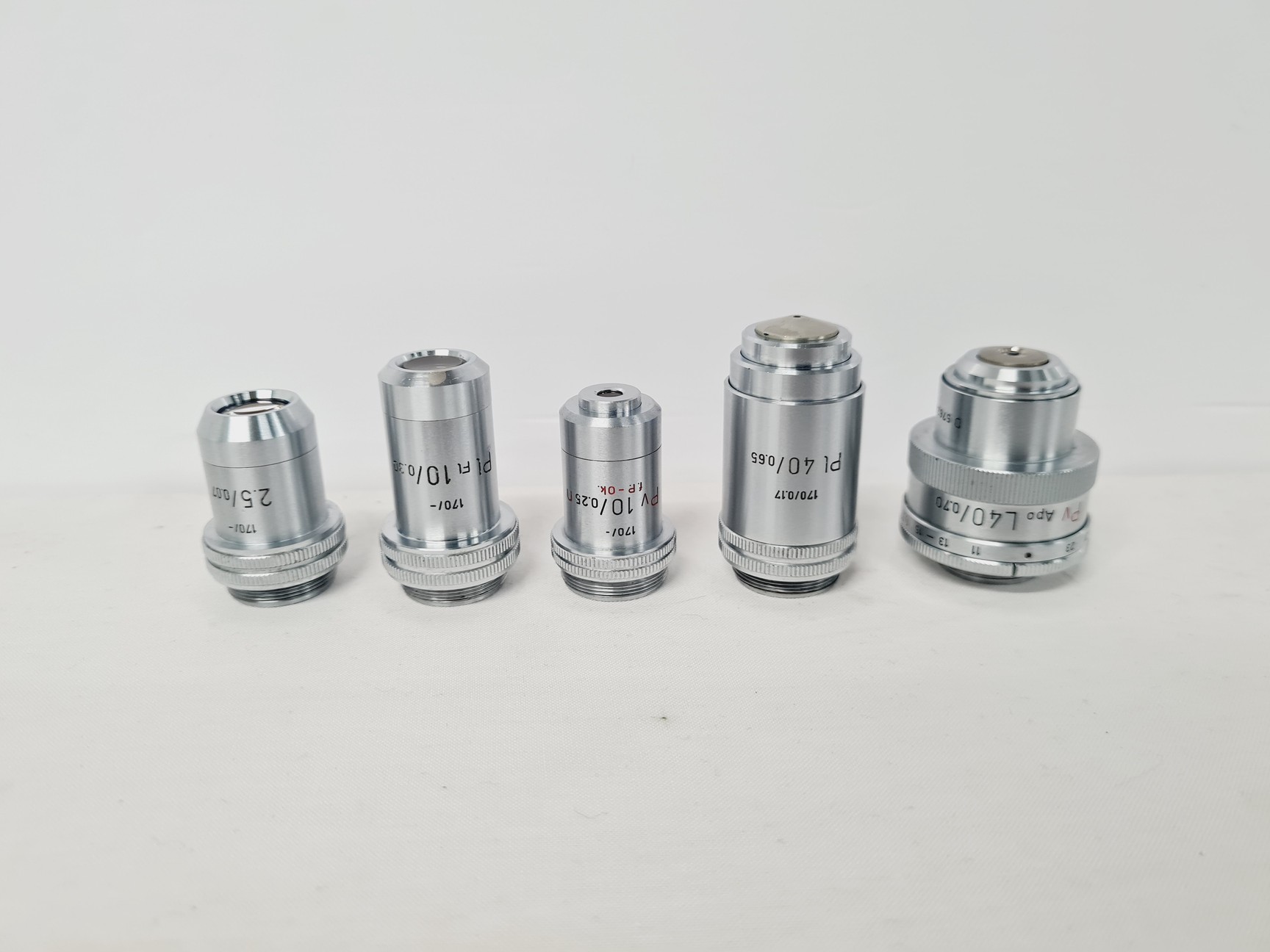 Image of Leitz Wetzlar 786496 Microscope w/ 5 x Objectives Lab