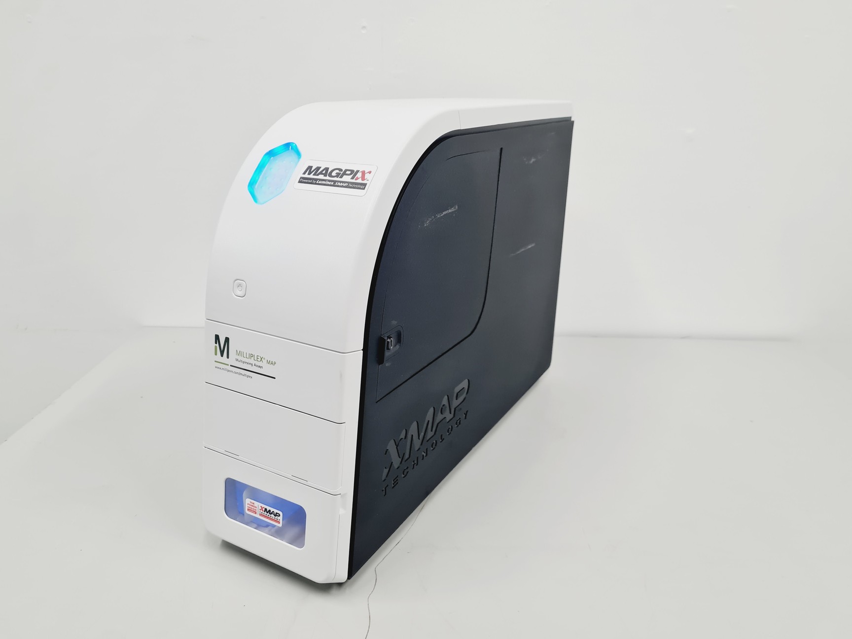 Image of Luminex Magpix Microplate Reader