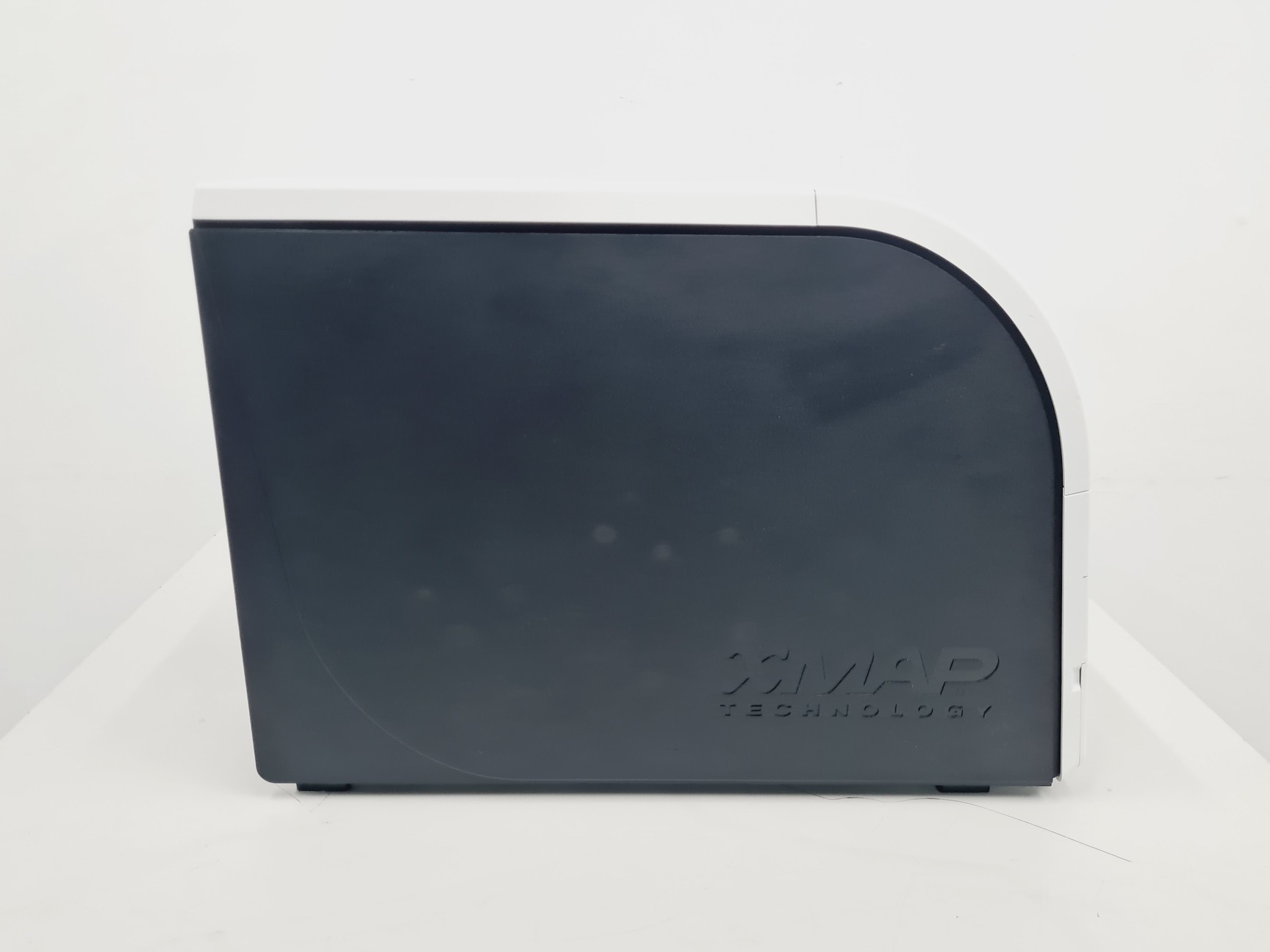 Image of Luminex Magpix Microplate Reader