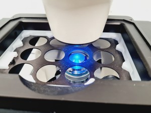 Thumbnail image of Carl Zeiss Axiovert 200M with 4 x Objectives 
