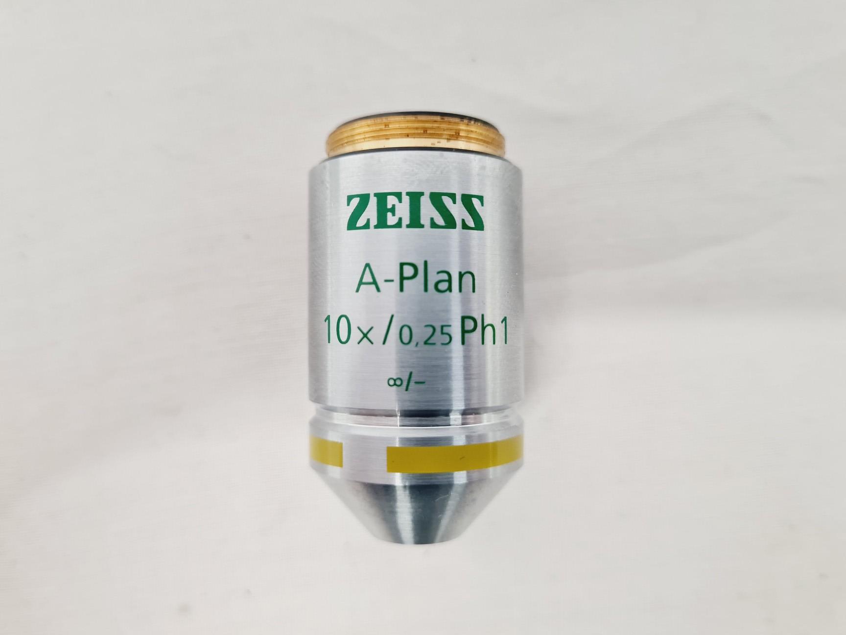 Image of Carl Zeiss Axiovert 200M with 4 x Objectives 