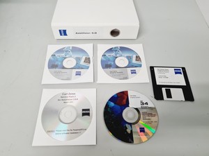Thumbnail image of Carl Zeiss Axiovert 200M with 4 x Objectives 