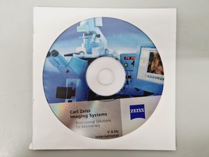 Thumbnail image of Carl Zeiss Axiovert 200M with 4 x Objectives 
