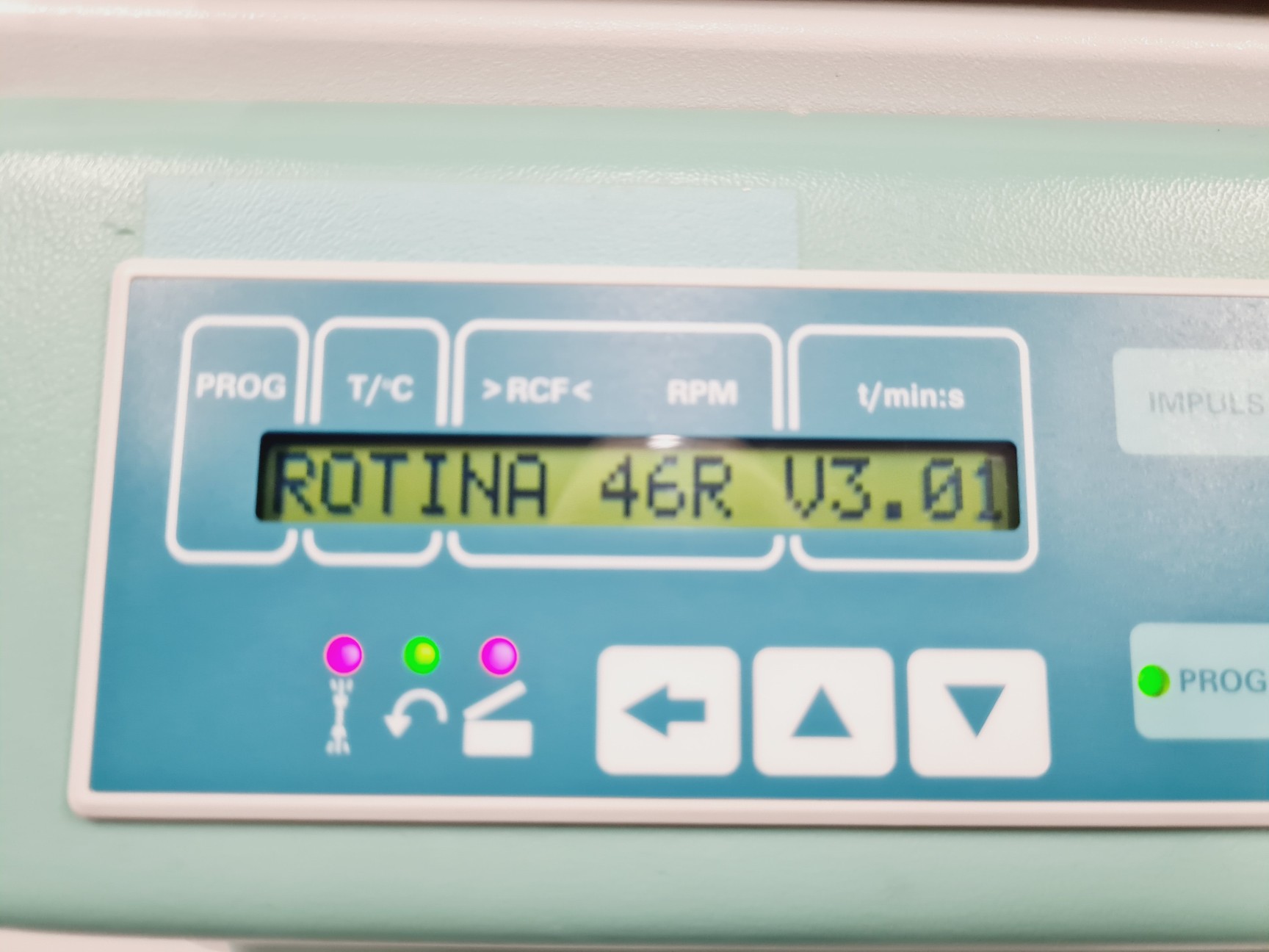Image of Hettich Rotina 46 R 4610 Centrifuge