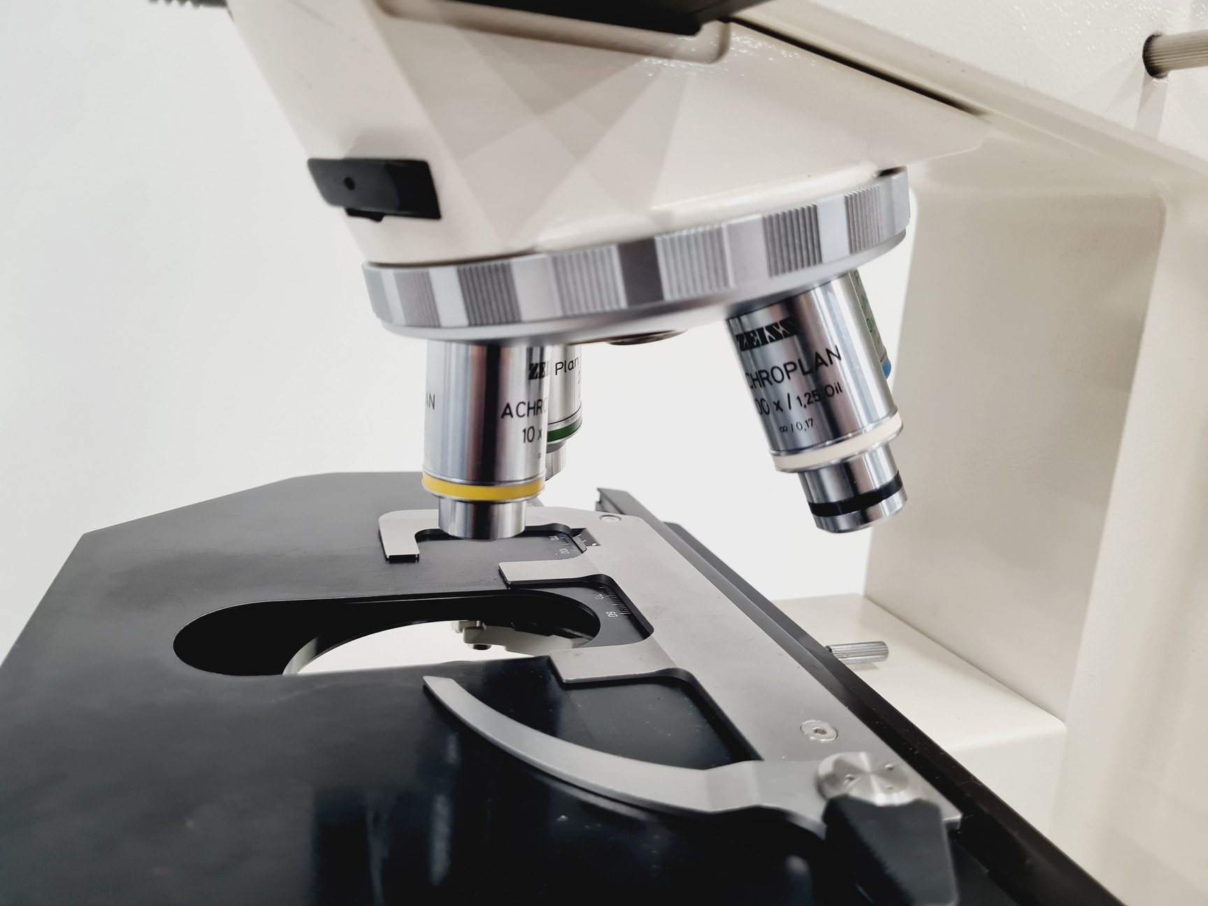 Image of Zeiss Axioskop EL-Einsatz with 4 Objectives