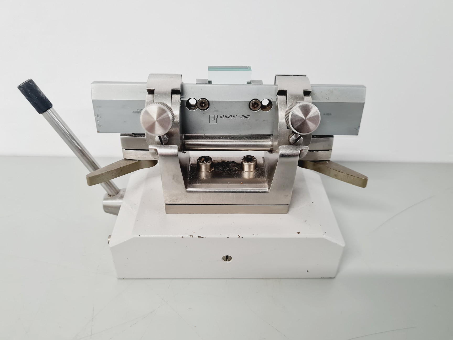 Image of Leica Autocut 1140 Microtome