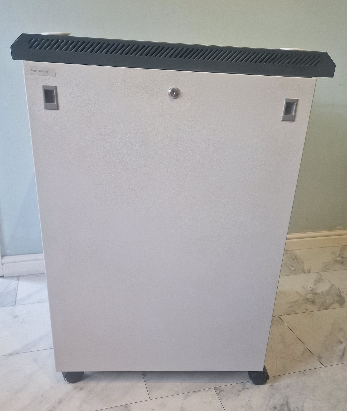 Image of Peak Scientific NM30LA High Purity Nitrogen Generator Lab