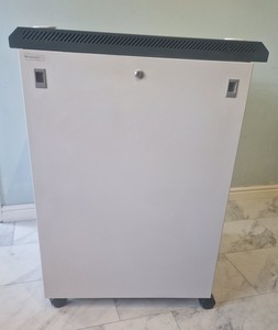 Thumbnail image of Peak Scientific NM30LA High Purity Nitrogen Generator Lab