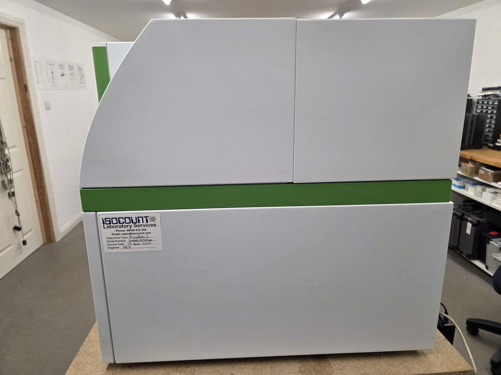 Image of Perkin Elmer MicroBeta® TriLux Model 2450-0120 12 Detector 96/384 Well System 