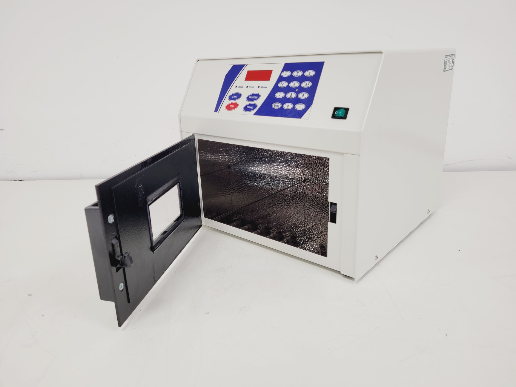 Image of Vilber BLX-365 Crosslinker Lab