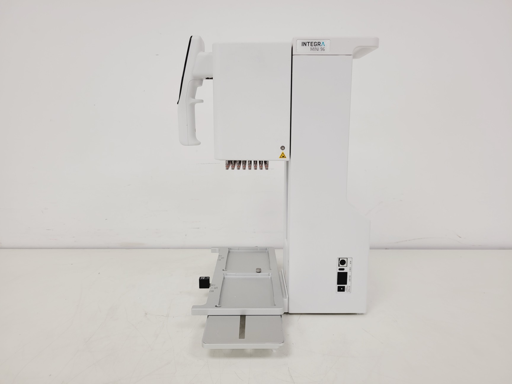 Image of Integra Mini 96 300ul Portable Electronic Pipette Lab