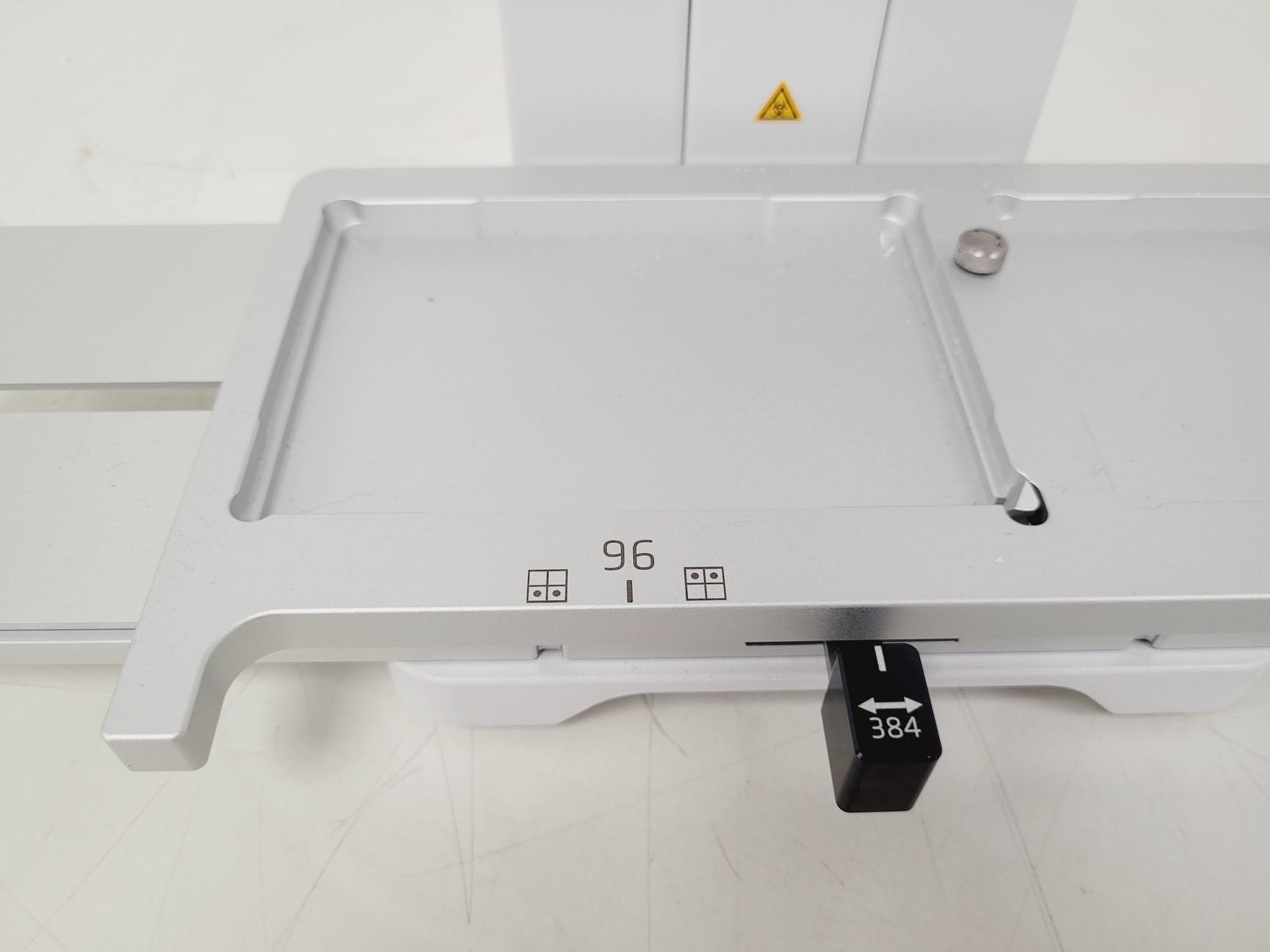 Image of Integra Mini 96 300ul Portable Electronic Pipette Lab
