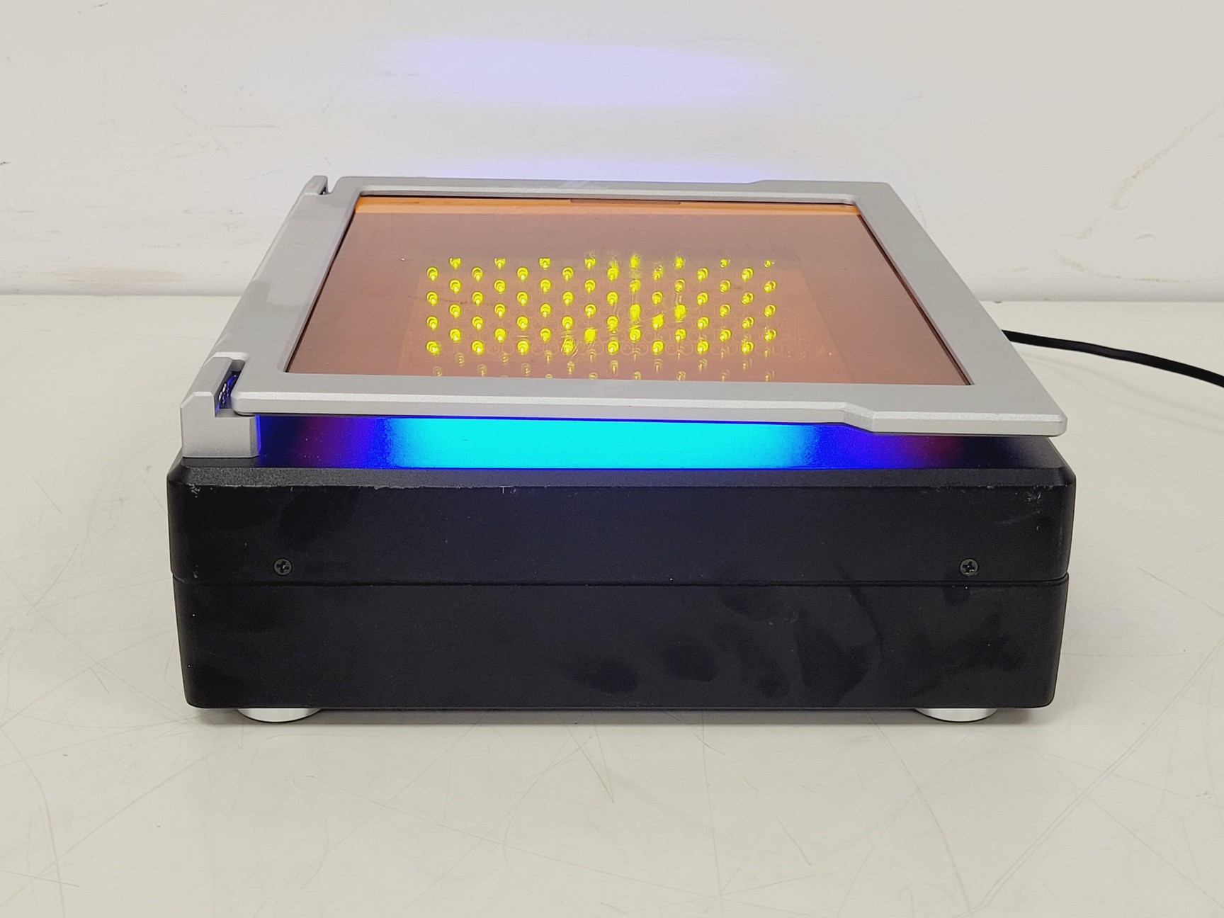 Image of Syngene Blue LED Illuminator Lab