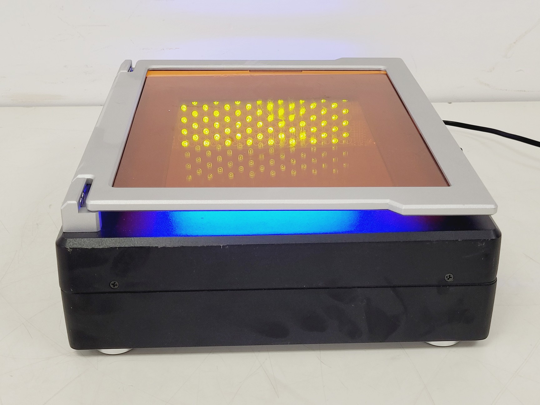 Image of Syngene Blue LED Illuminator Lab
