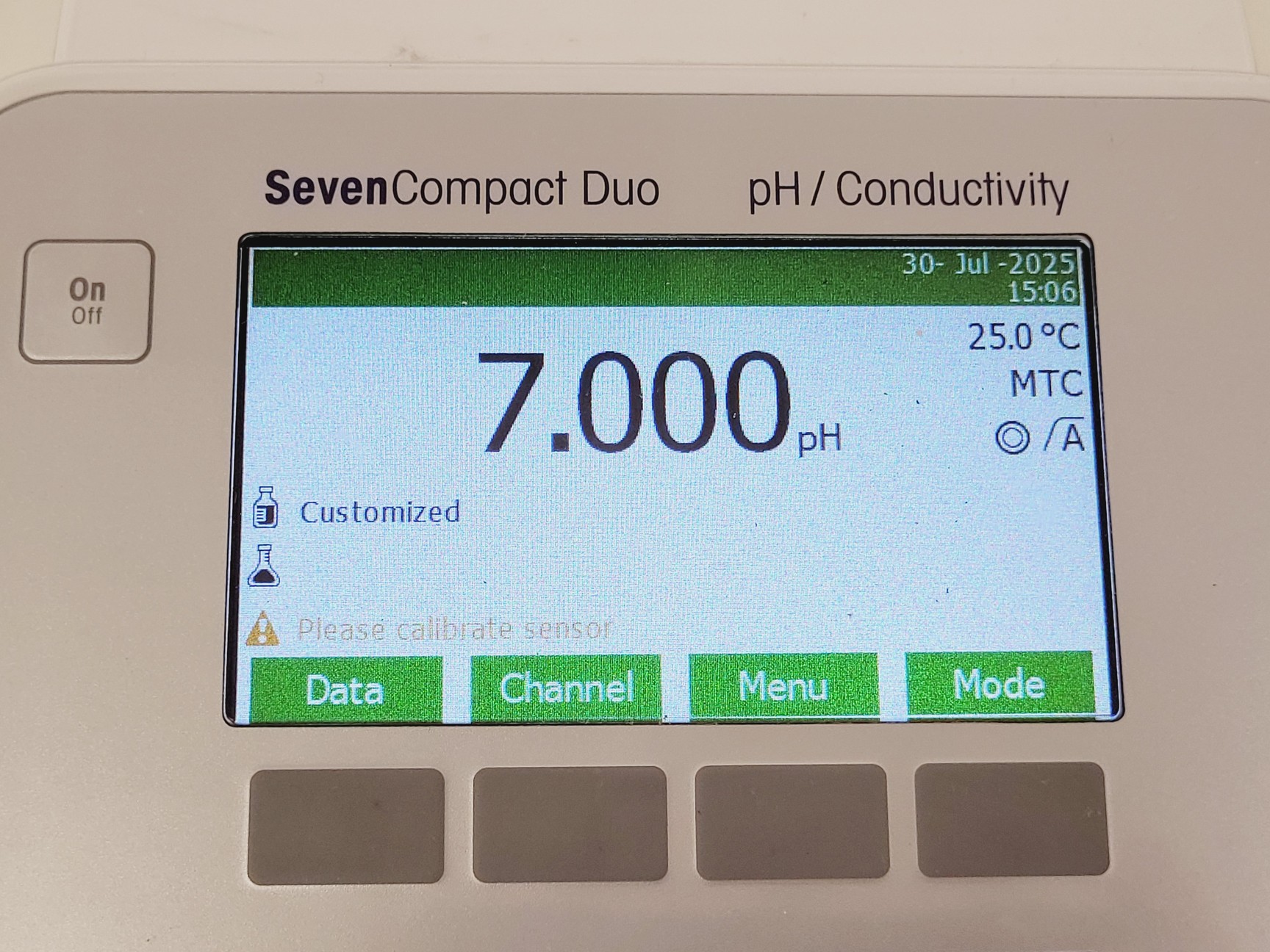 Image of Mettler Toledo SevenCompact Duo pH/ Conductivity w/ P25 Printer Lan