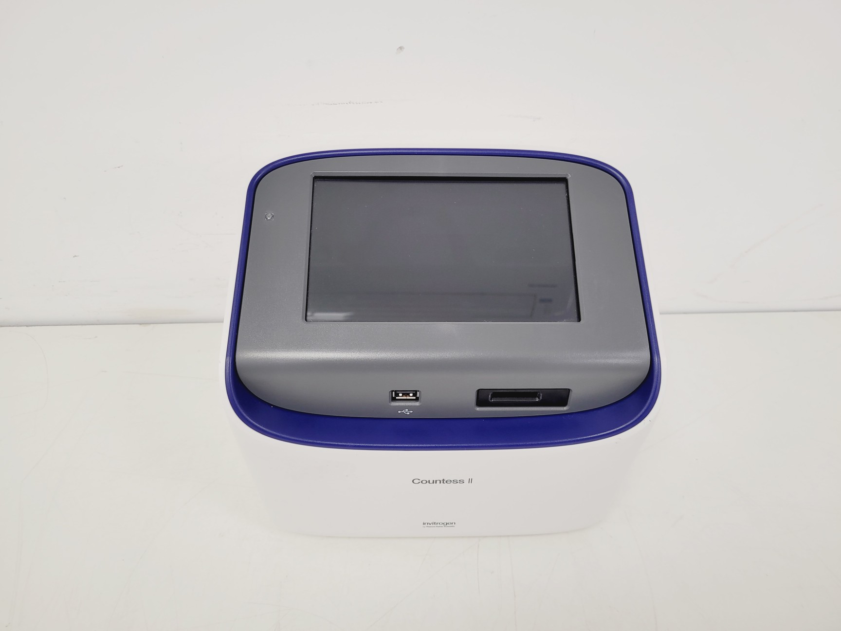 Image of Invitrogen Countess II Automated Cell Counter Lab