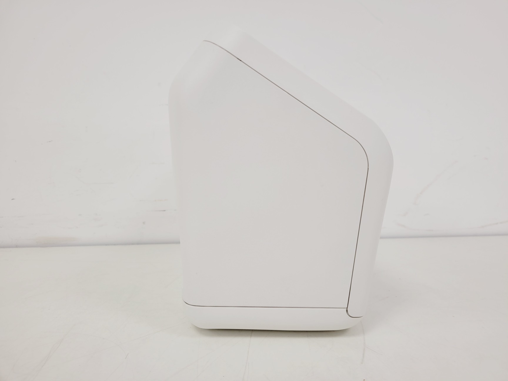 Image of Invitrogen Countess II Automated Cell Counter Lab