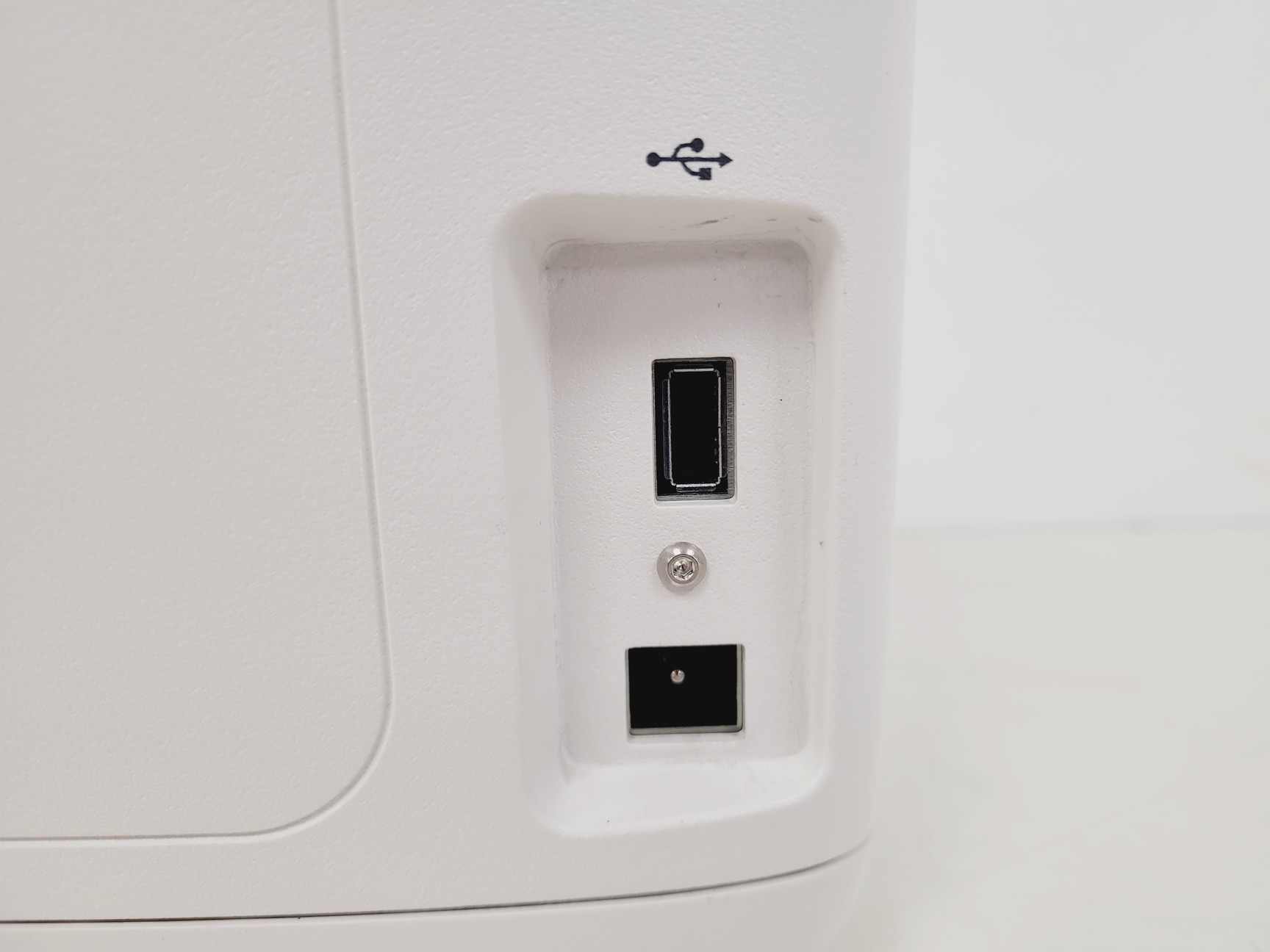 Image of Invitrogen Model Countess II Automated Cell Counter Lab