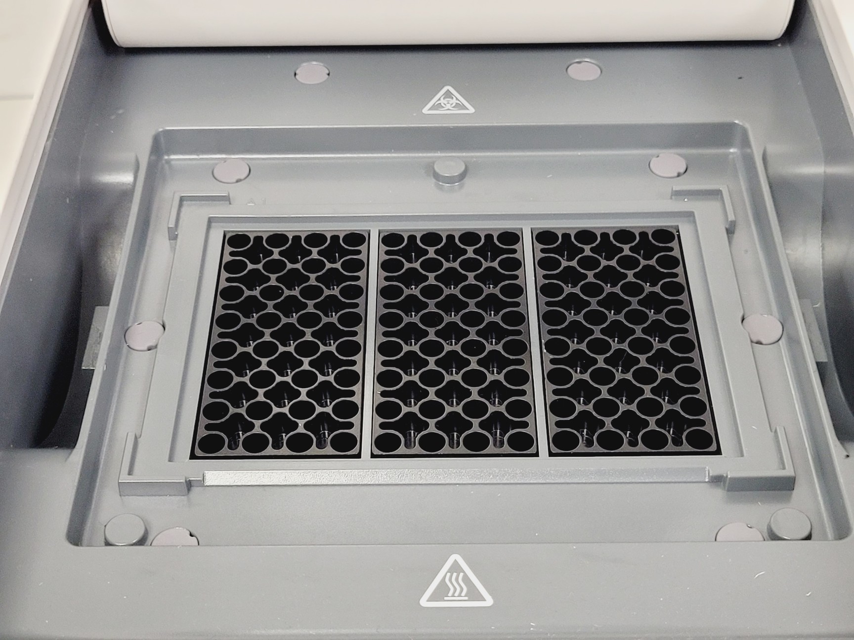 Image of Applied Biosystems MiniAmp Thermal Cycler Lab (2021)