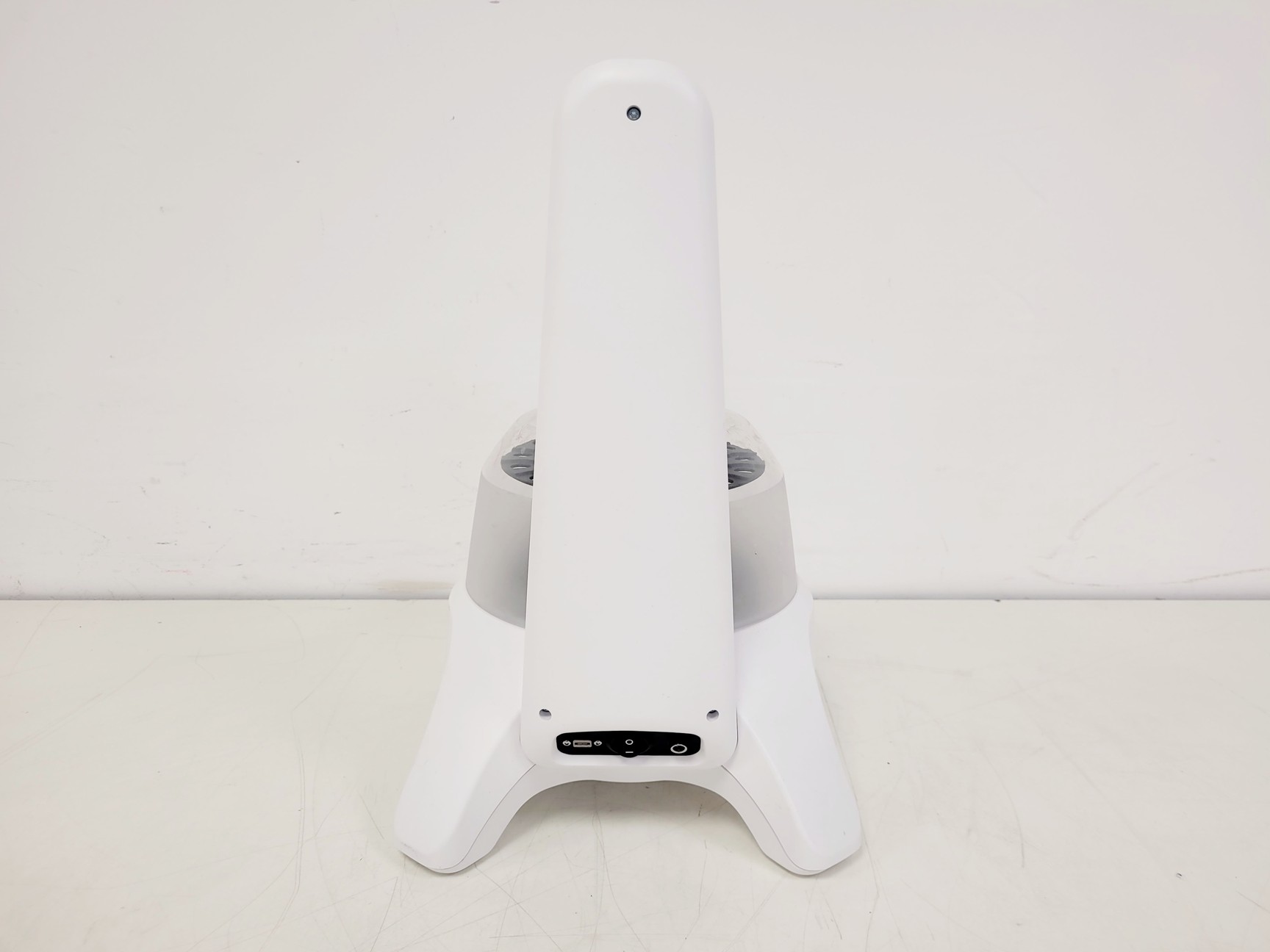 Image of Izon AFC-V1 Automatic Fraction Collector Lab