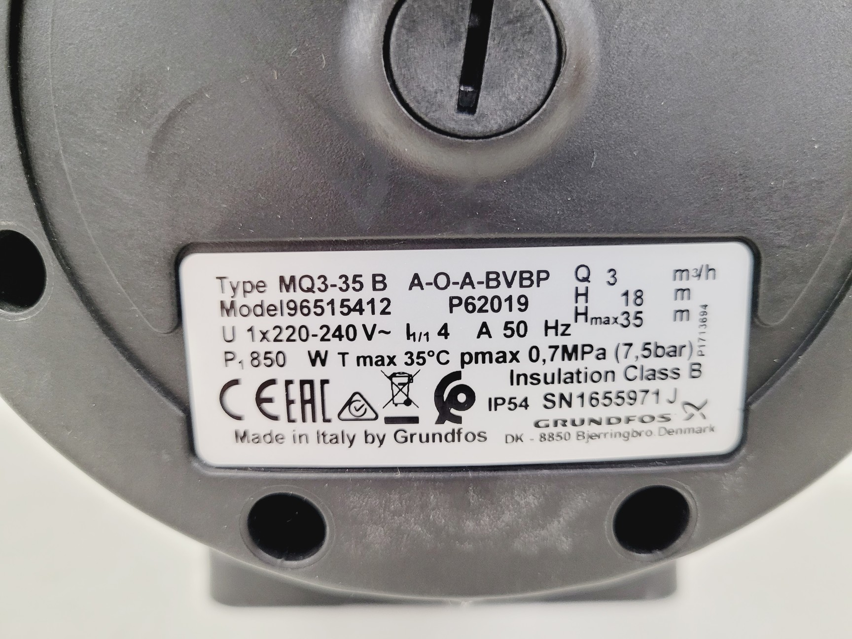 Image of Grundfos Milli-Q MQ 35 All-In-One Pressure Booster Pump