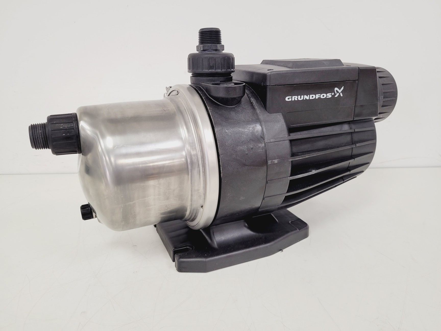 Image of Grundfos Milli-Q MQ 35 All-In-One Pressure Booster Pump