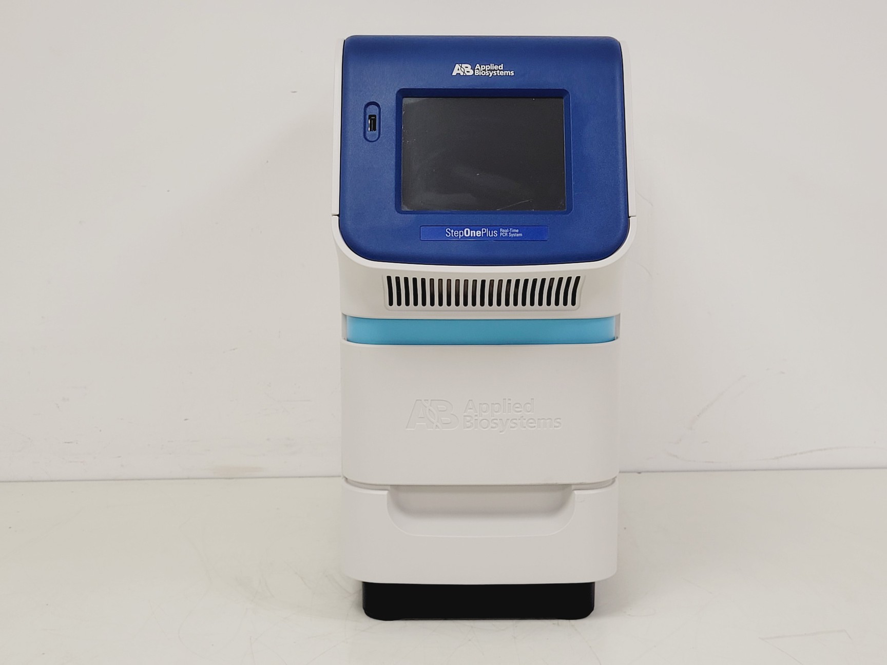 Image of Applied Biosystems StepOnePlus Real-Time PCR System Lab