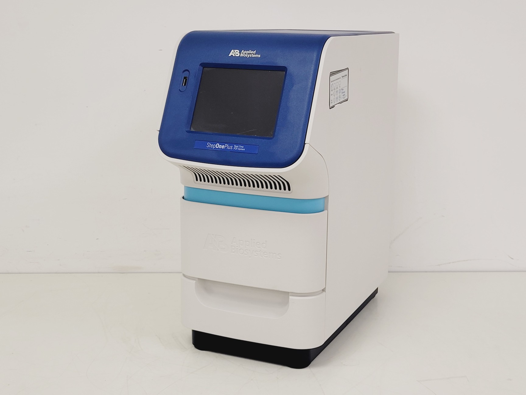 Image of Applied Biosystems StepOnePlus Real-Time PCR System Lab