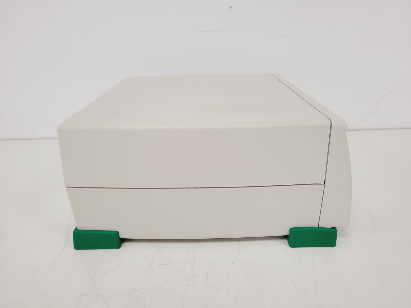Image of Bio-Rad Gene Pulser Xcell Electroporation System Lab