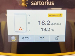 Thumbnail image of Sartorius Arium Mini H20-MA-UV-T Water Purification System Lab