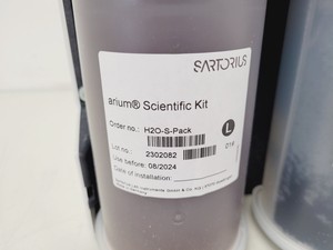 Thumbnail image of Sartorius Arium Mini Model H20-MA-UV-T Water Purification System Lab