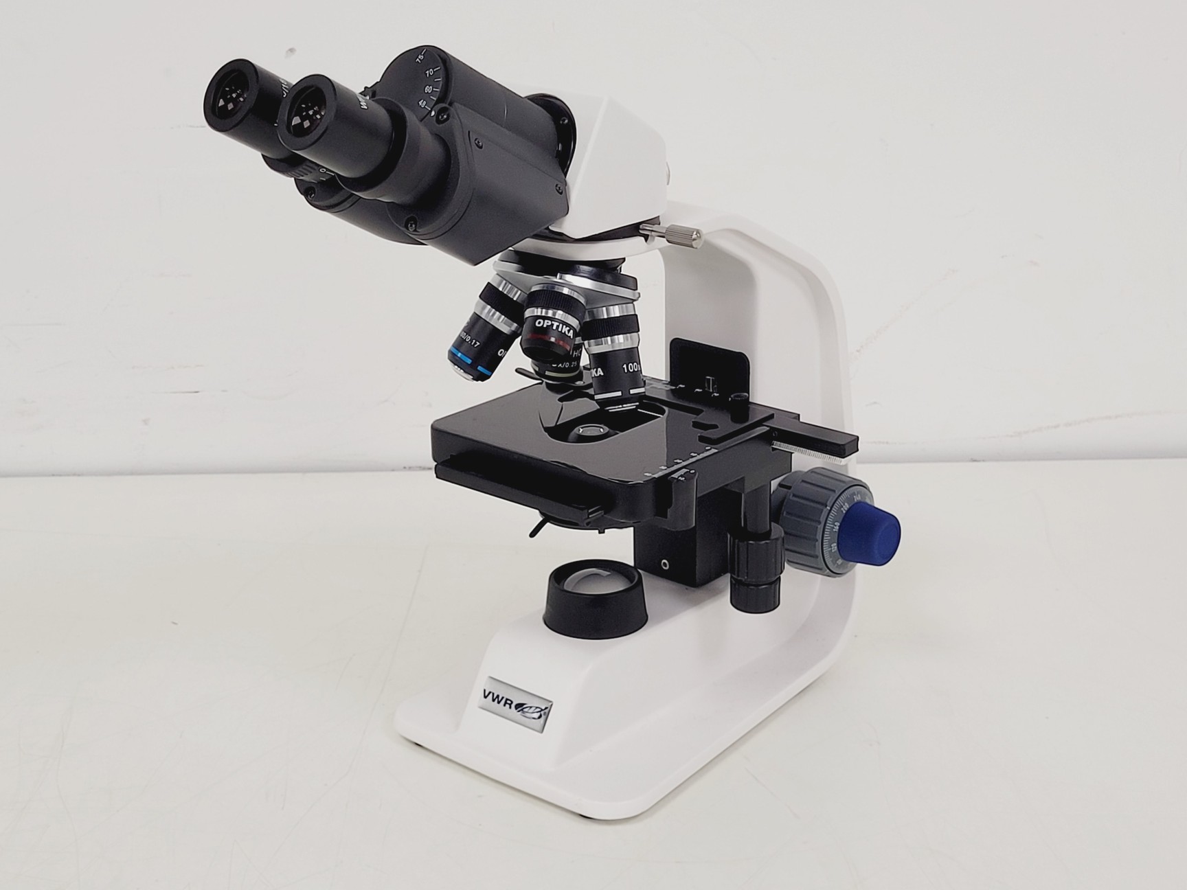 Image of VWR BL124A Brightfield Microscope 4 x Optika Objectives 4/10/40/100x Lab