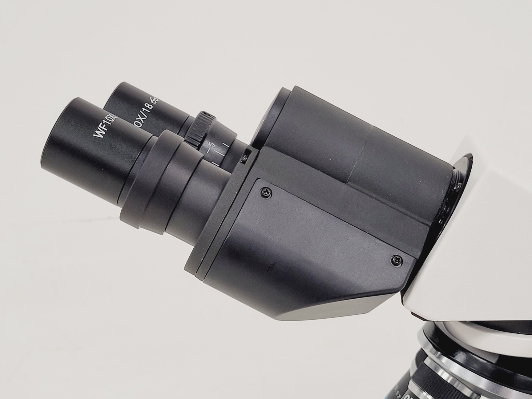 Image of VWR BL124A Brightfield Microscope 4 x Optika Objectives 4/10/40/100x Lab